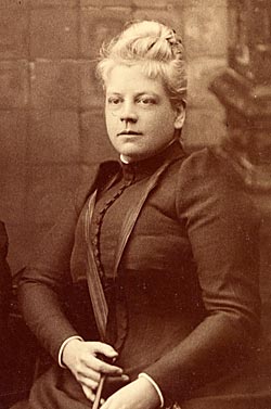 Isabel Hapgood in 1890